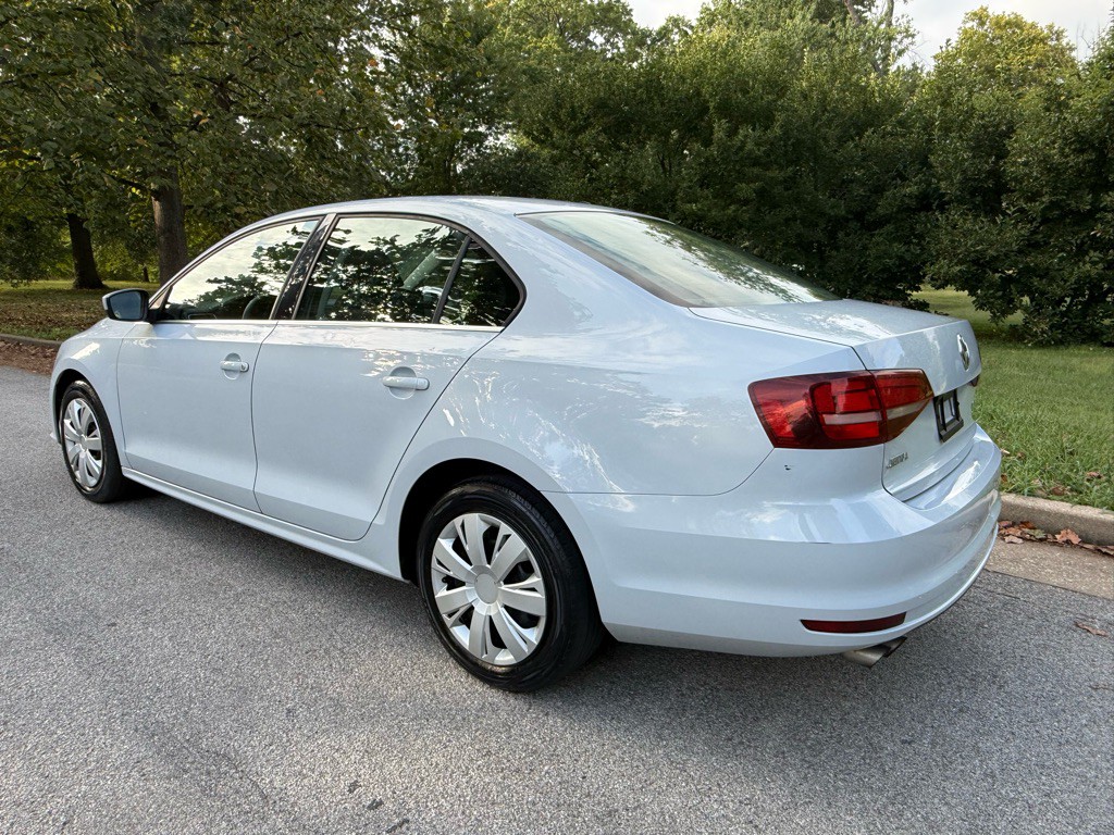 2017 Volkswagen Jetta Image 7