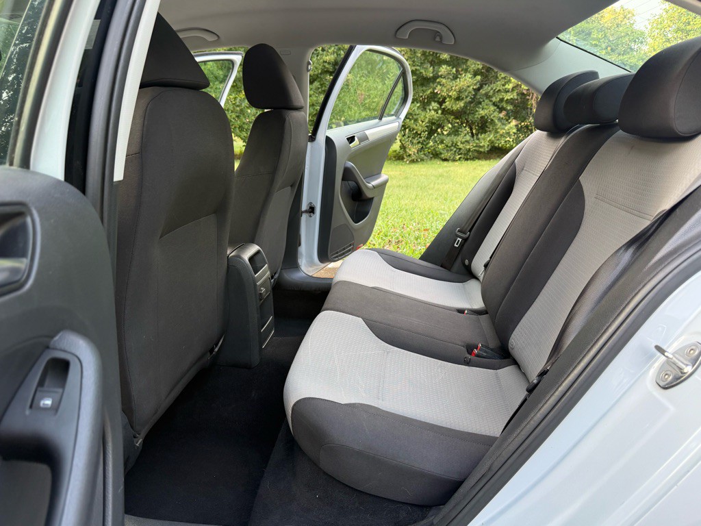 2017 Volkswagen Jetta Image 22