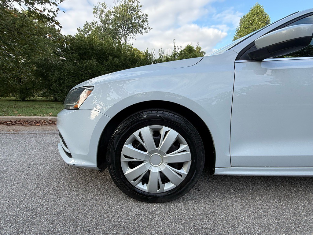 2017 Volkswagen Jetta Image 24