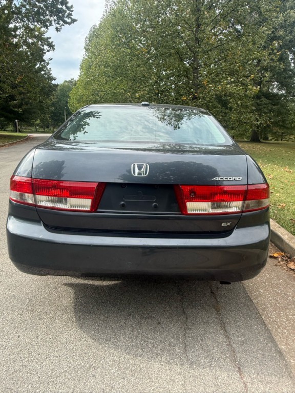 2004 Honda Accord Image 8