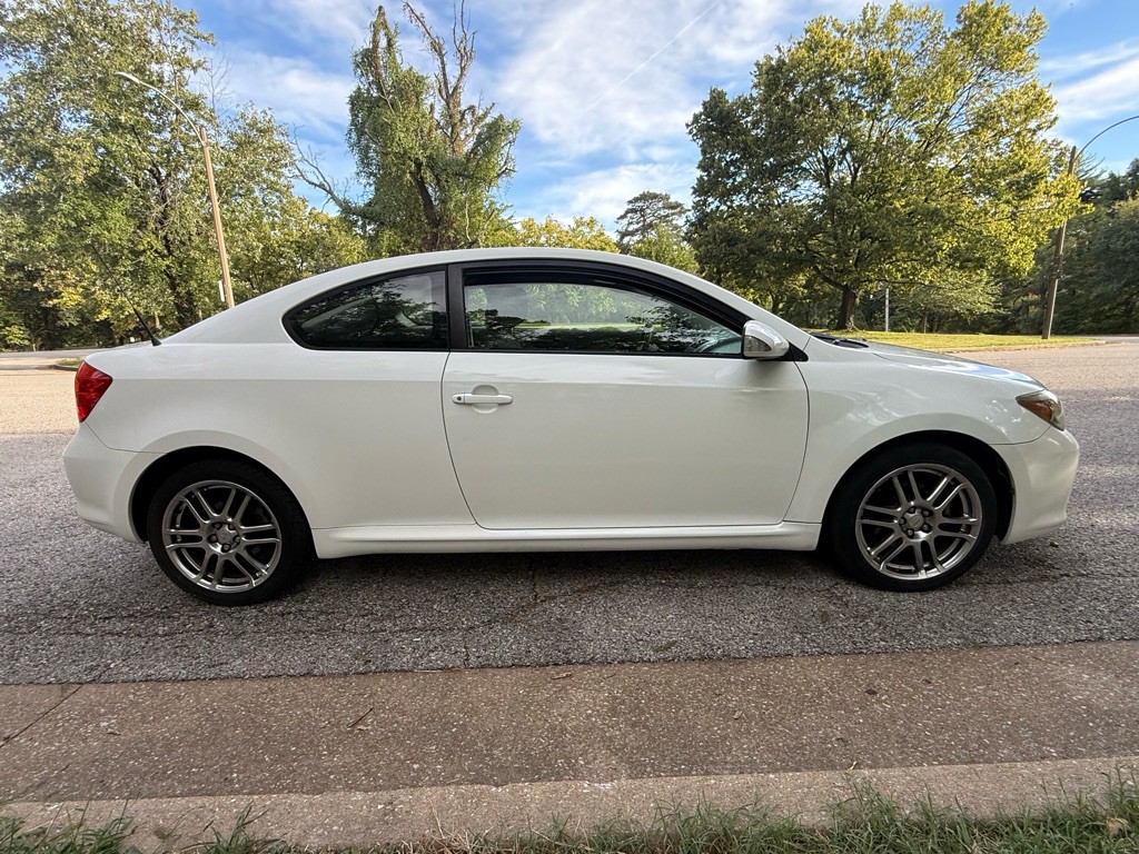 2005 Scion tC Image 6