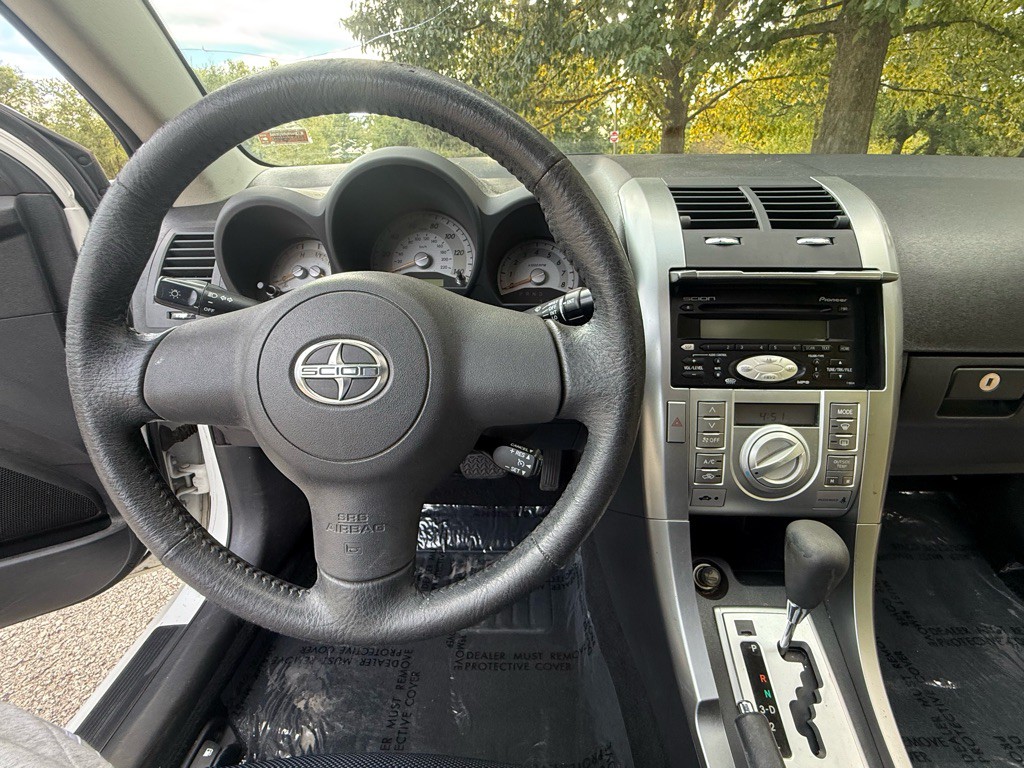2005 Scion tC Image 16