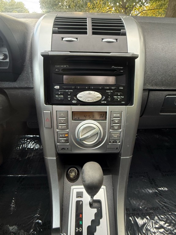 2005 Scion tC Image 18