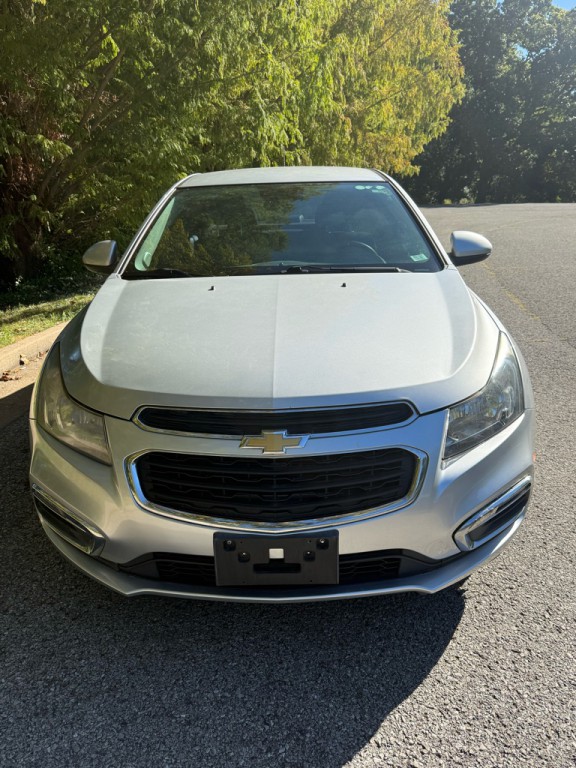 2016 Chevrolet Cruze Image 2