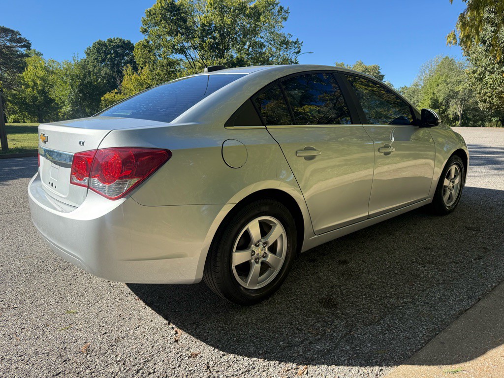 2016 Chevrolet Cruze Image 9
