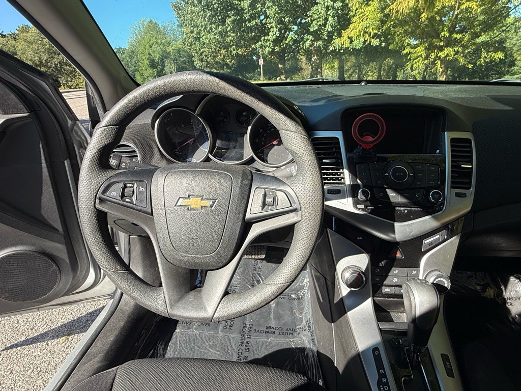 2016 Chevrolet Cruze Image 16