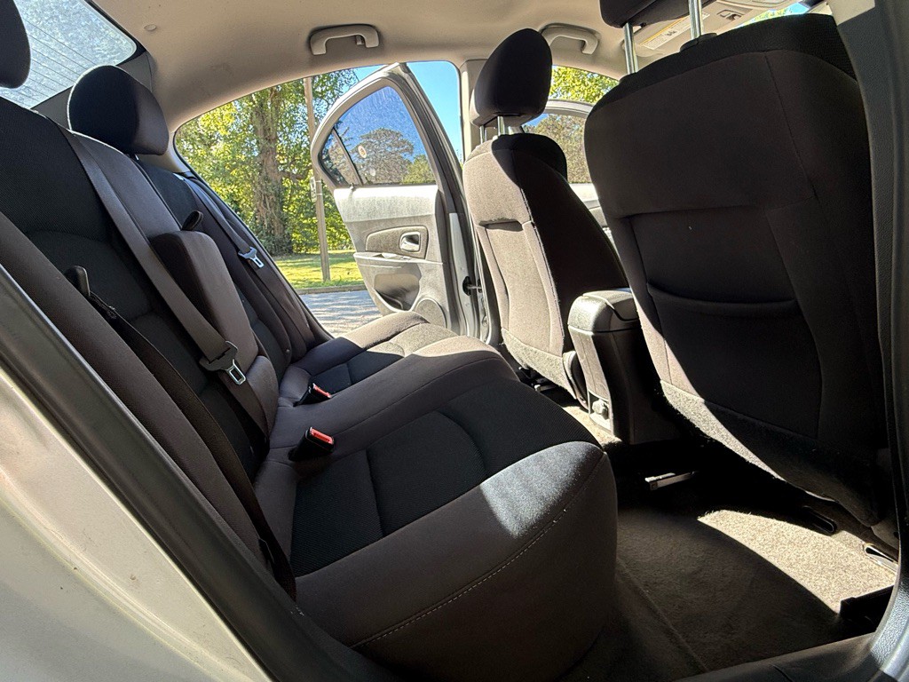 2016 Chevrolet Cruze Image 20