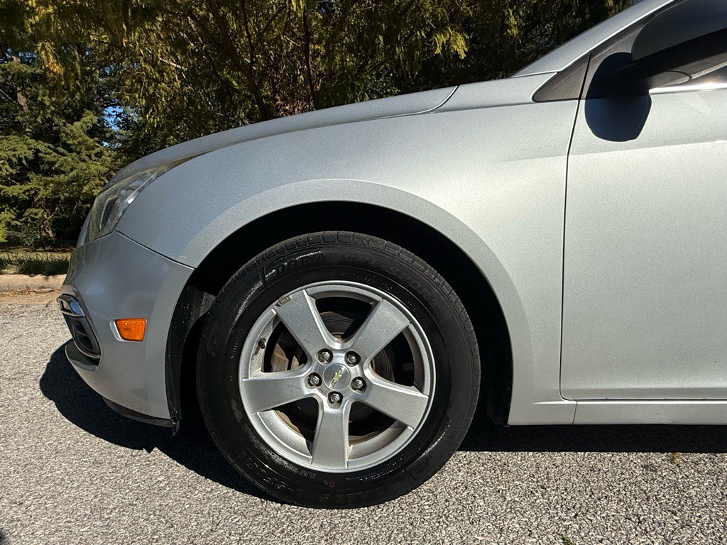 2016 Chevrolet Cruze Image 24