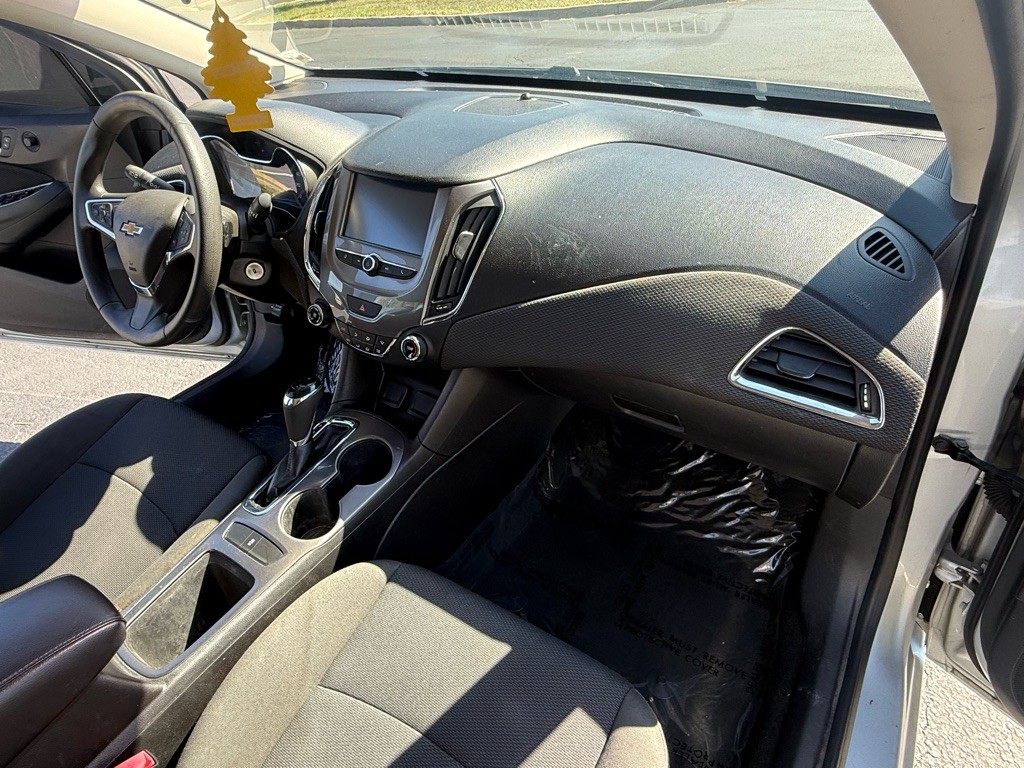 2017 Chevrolet Cruze Image 15