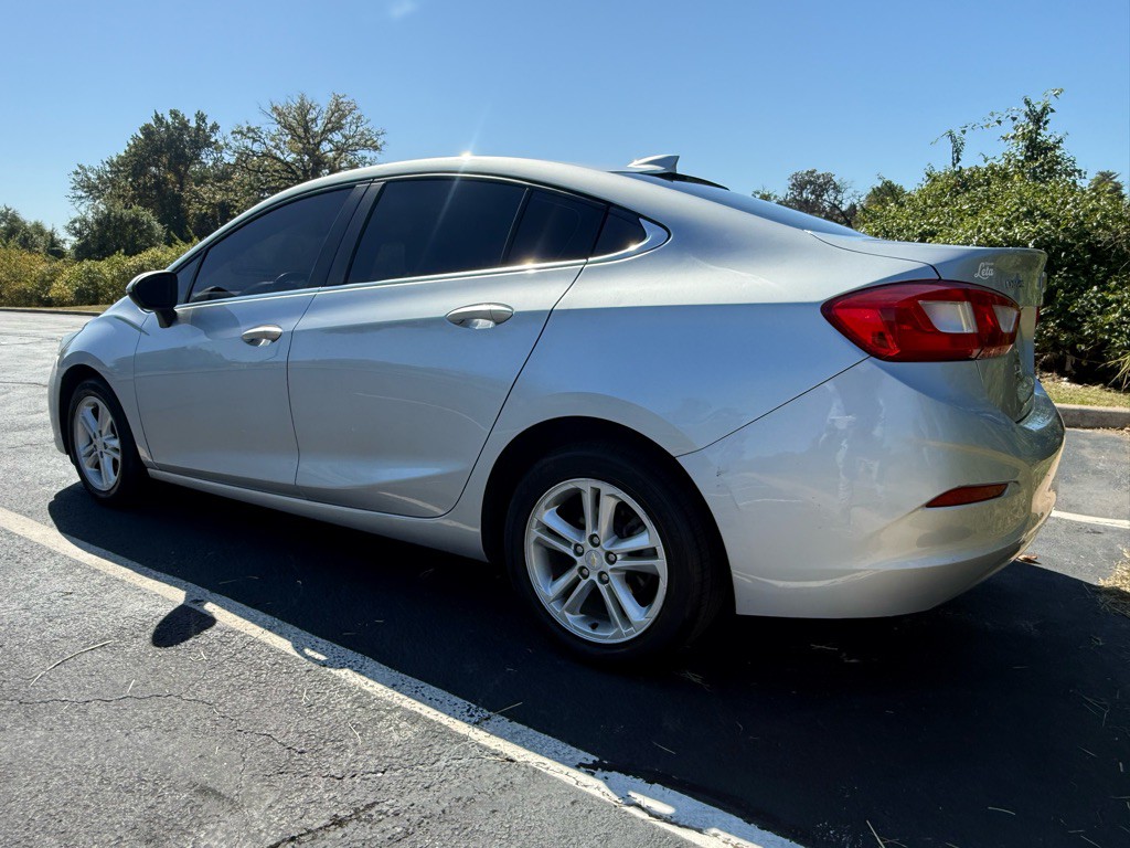 2017 Chevrolet Cruze Image 7