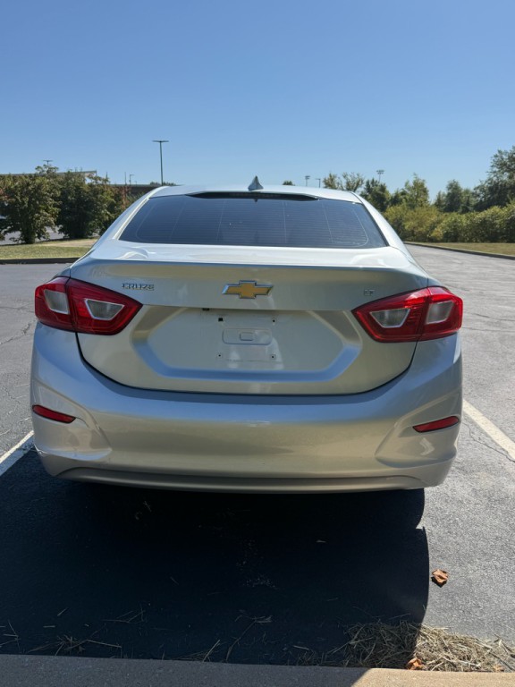 2017 Chevrolet Cruze Image 8