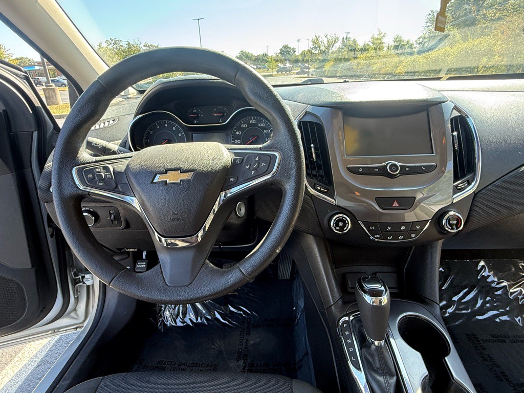 2017 Chevrolet Cruze Image 19