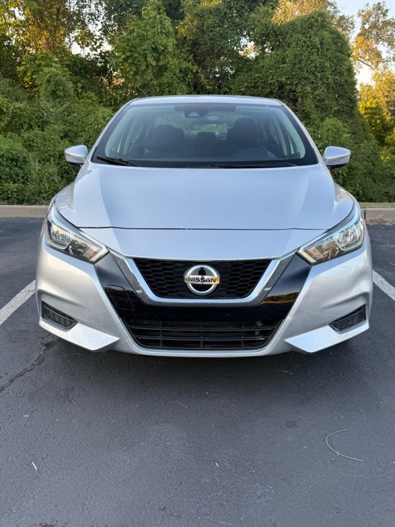 2021 Nissan Versa Image 5