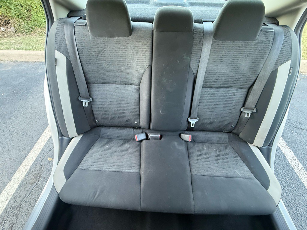 2021 Nissan Versa Image 21