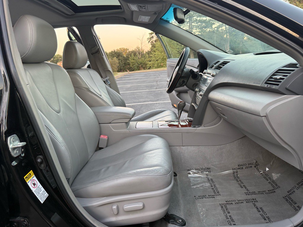 2008 Toyota Camry Image 12