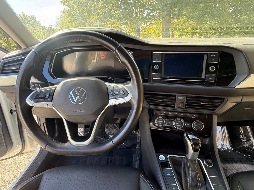 2023 Volkswagen Jetta Image 13