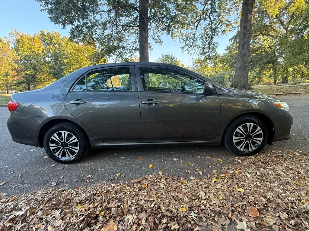 2010 Toyota Corolla Image 6