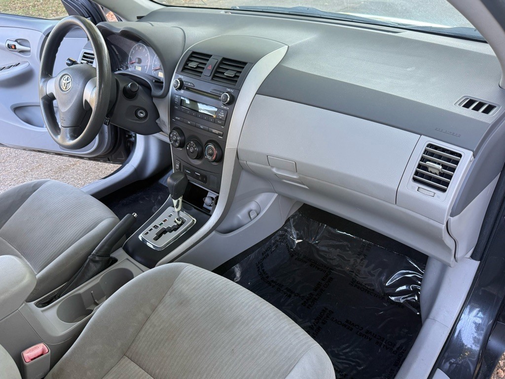 2010 Toyota Corolla Image 15