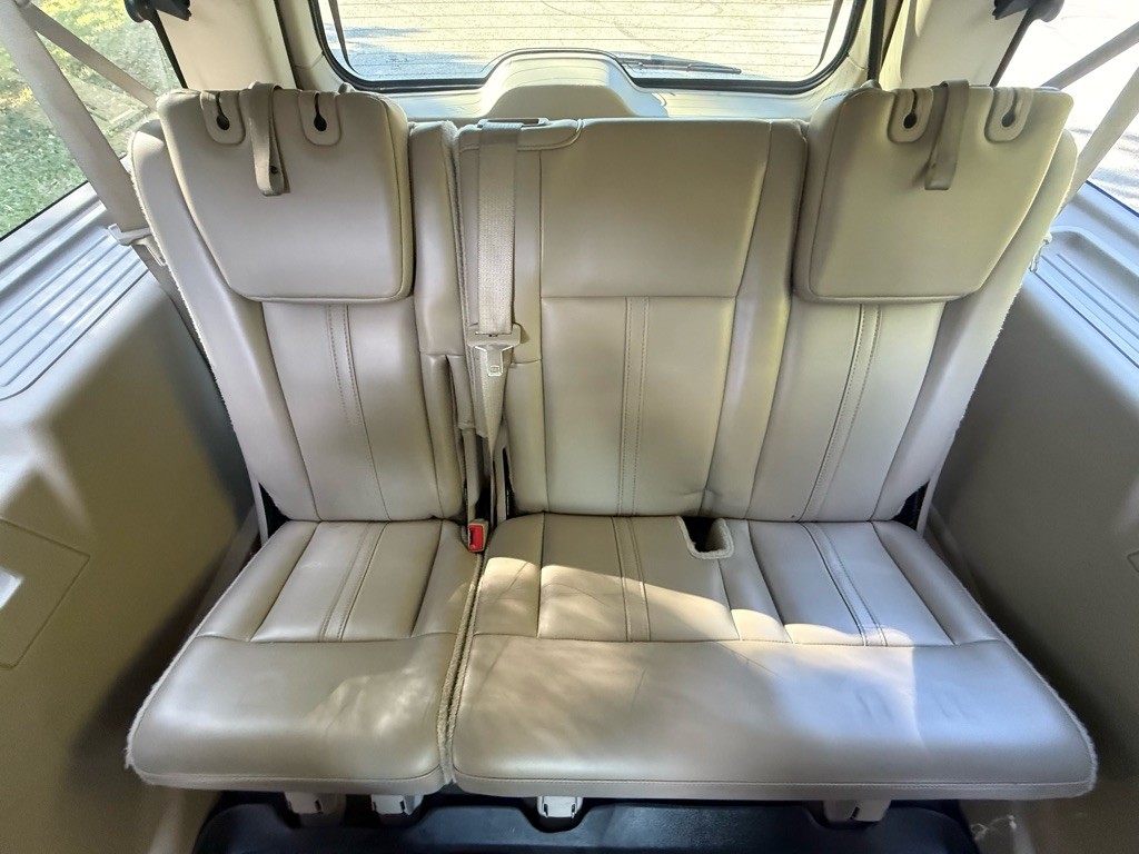 2016 Lincoln Navigator Image 22