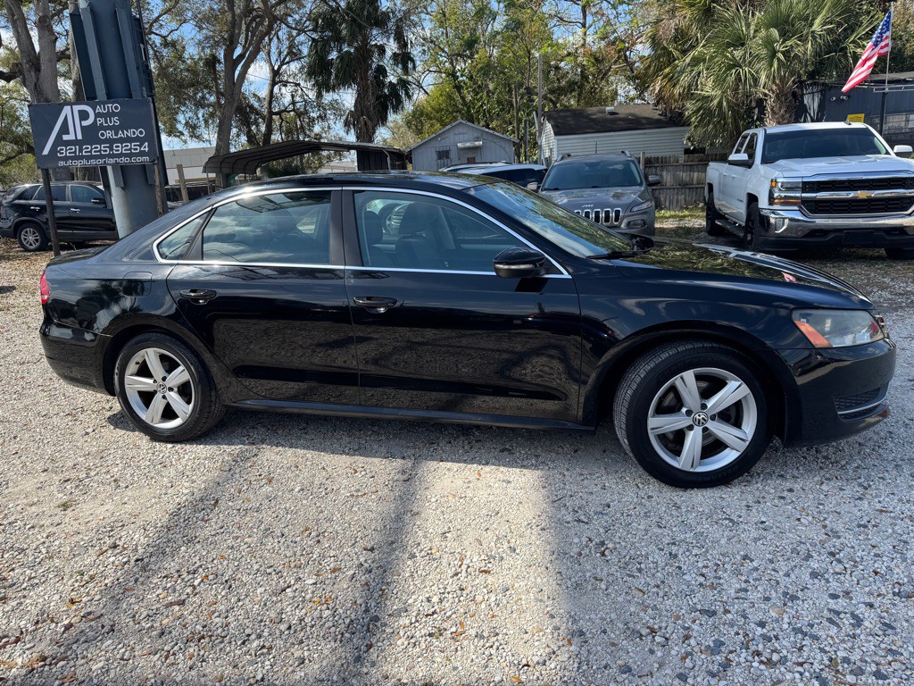 2012 Volkswagen Passat Image 3