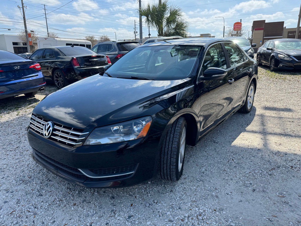 2012 Volkswagen Passat Image 6