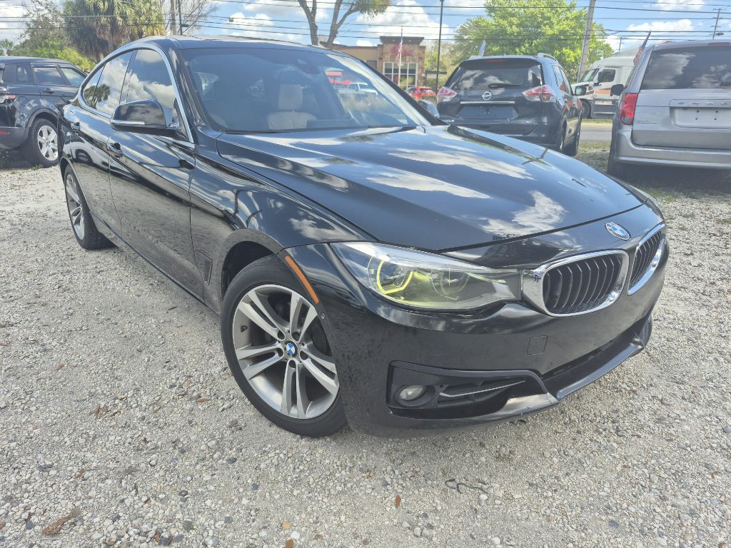 2017 BMW 3 Series Image 1