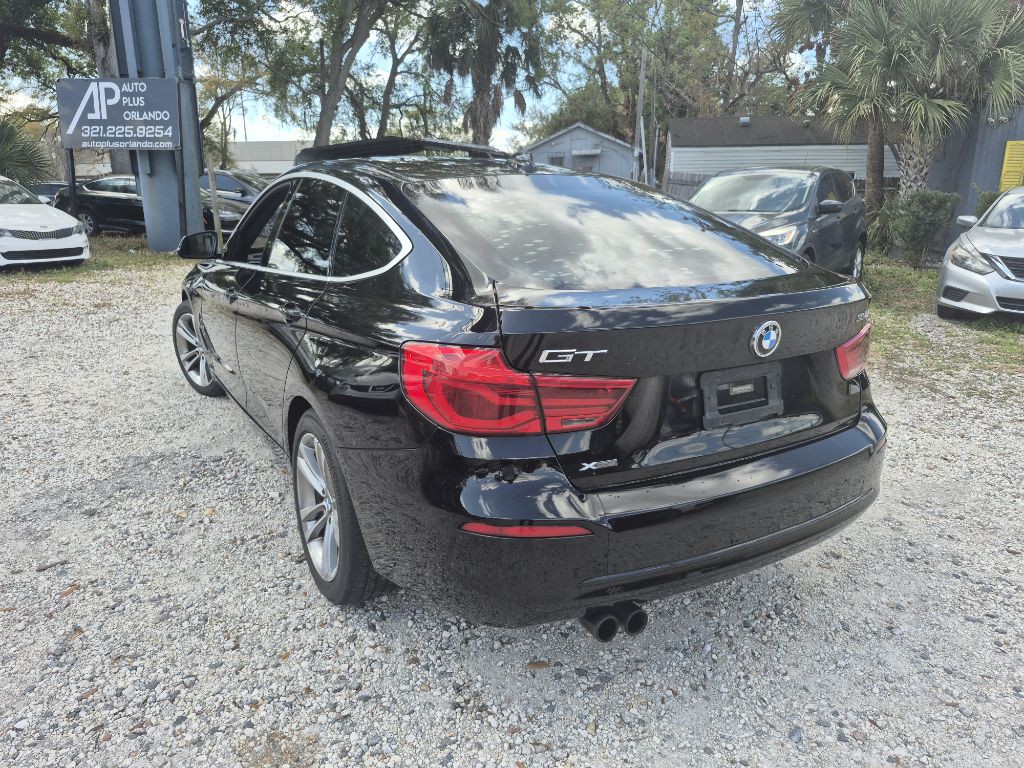 2017 BMW 3 Series Image 5