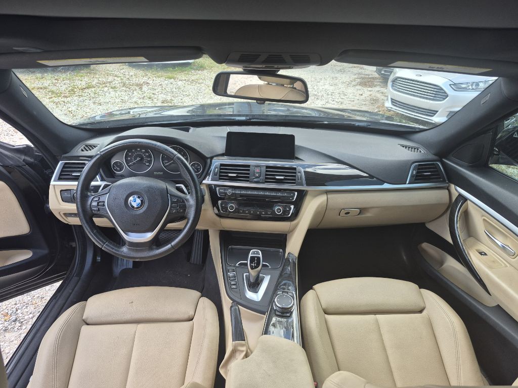 2017 BMW 3 Series Image 7