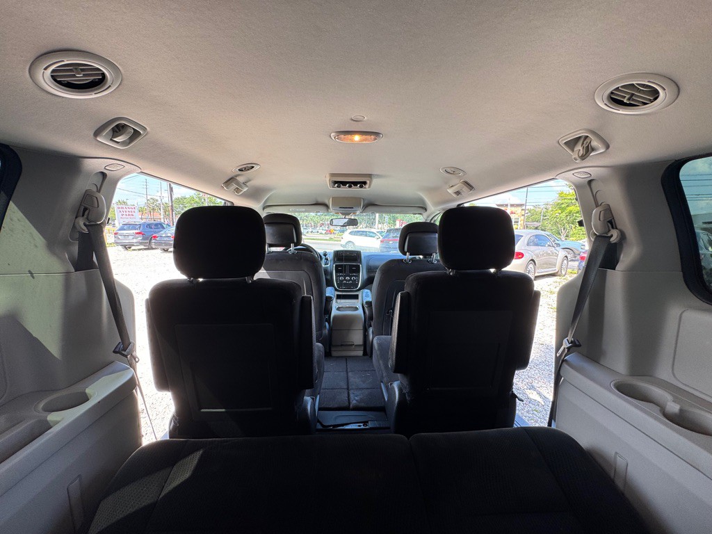 2016 Dodge Grand Caravan Image 9