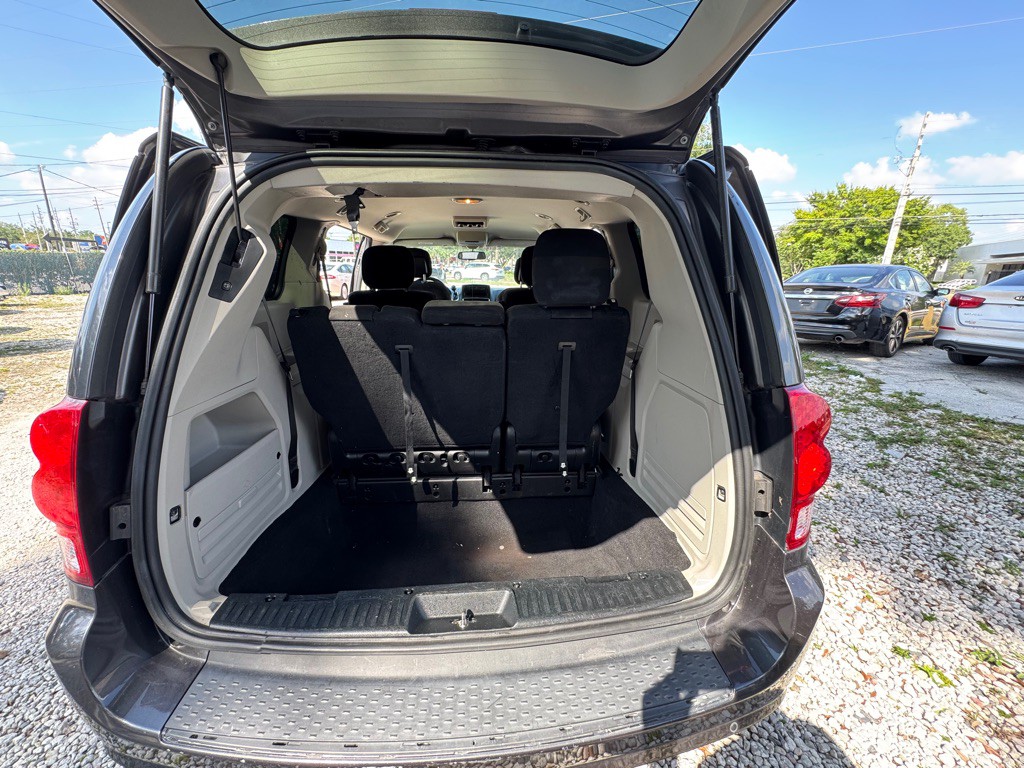 2016 Dodge Grand Caravan Image 10