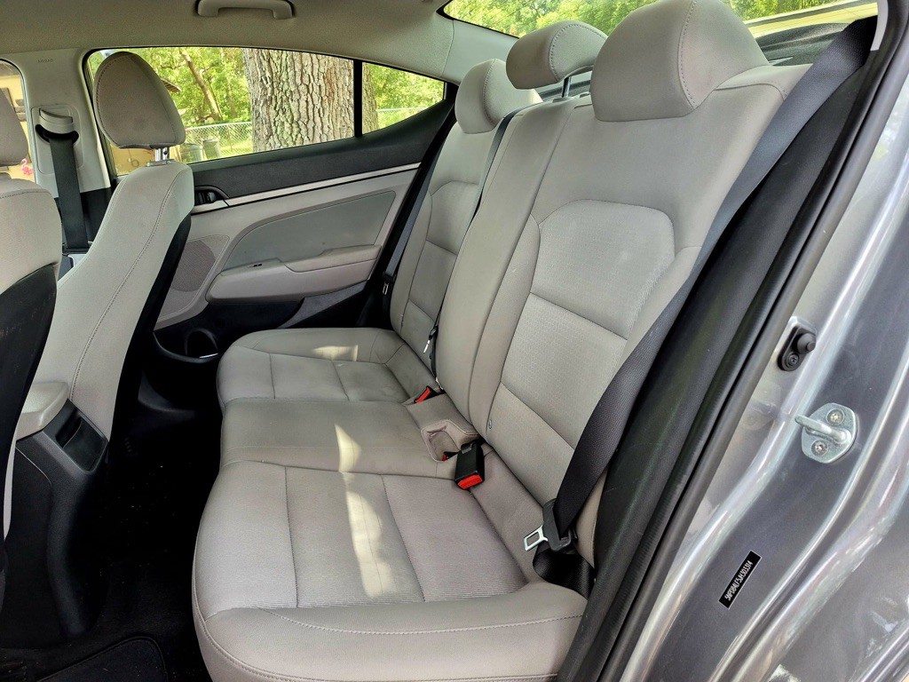 2018 Hyundai Elantra Image 4
