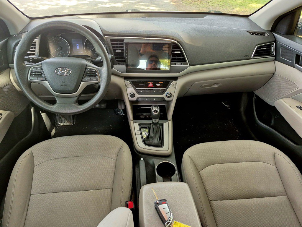2018 Hyundai Elantra Image 5