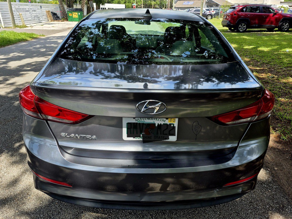 2018 Hyundai Elantra Image 7