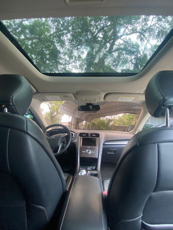 2020 Ford Fusion Image 11