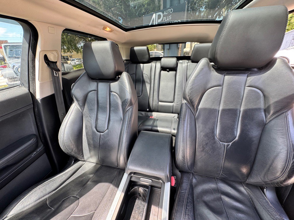 2013 Land Rover Range Rover Evoque Image 17