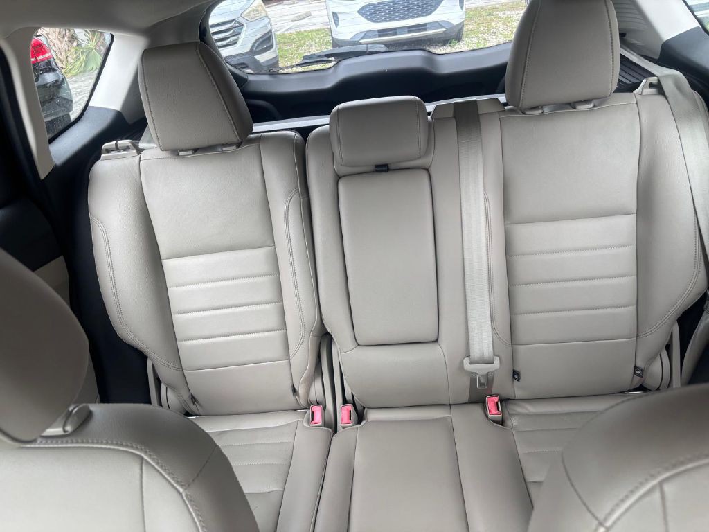 2014 Ford C-Max Image 6