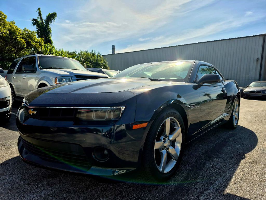 2014 Chevrolet Camaro Image 2