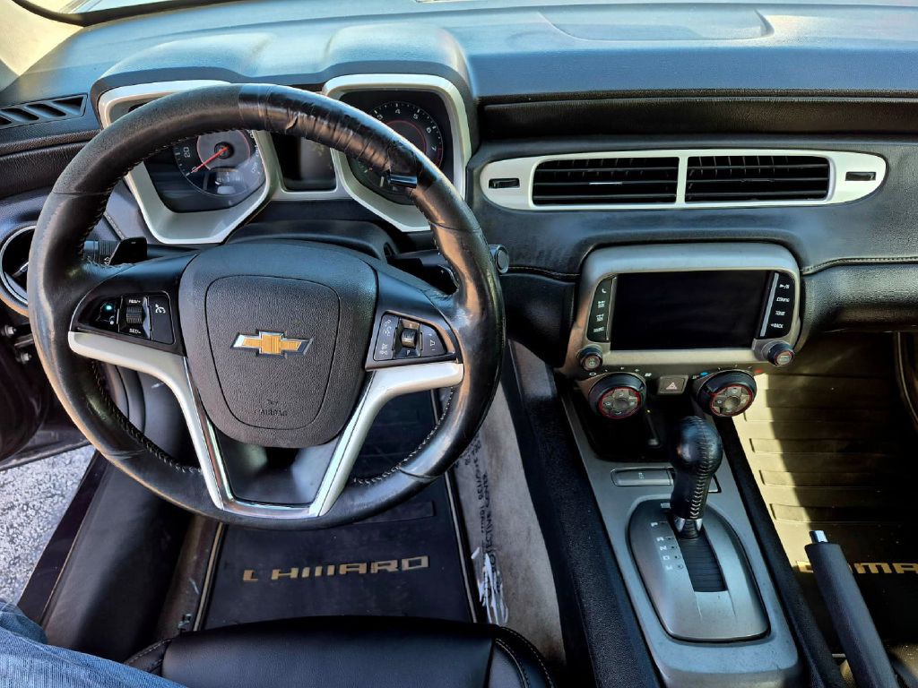 2014 Chevrolet Camaro Image 5