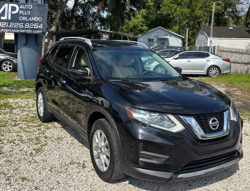 2017 Nissan Rogue Image 2
