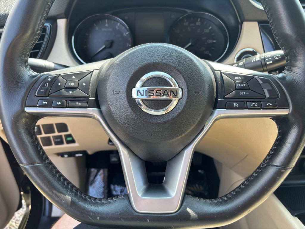 2017 Nissan Rogue Image 7