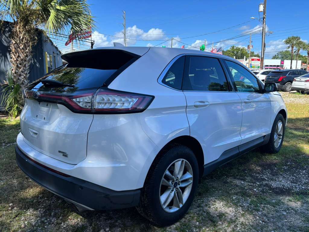 2017 Ford Edge Image 2