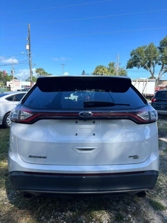 2017 Ford Edge Image 3