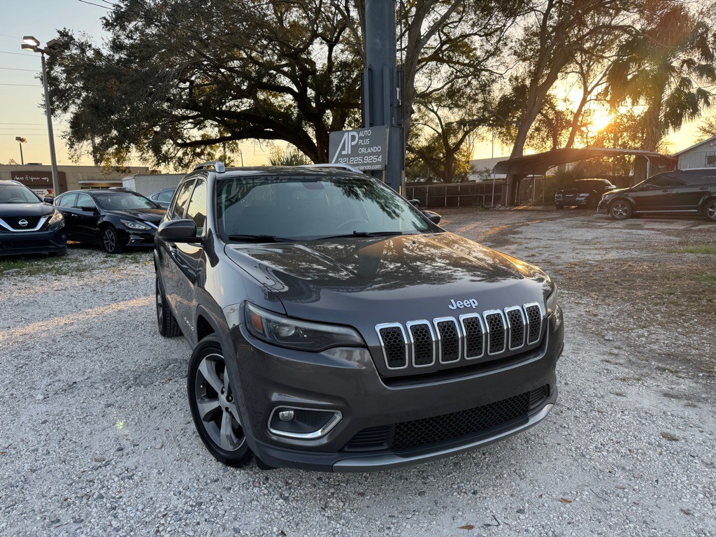 2020 Jeep Cherokee Image 1
