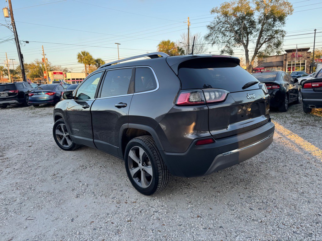 2020 Jeep Cherokee Image 5