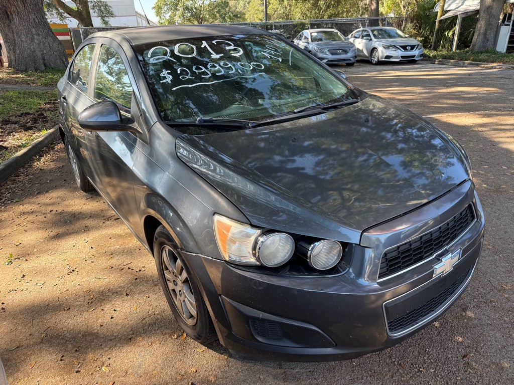 2013 Chevrolet Sonic Image 4