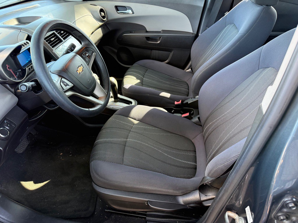 2013 Chevrolet Sonic Image 5