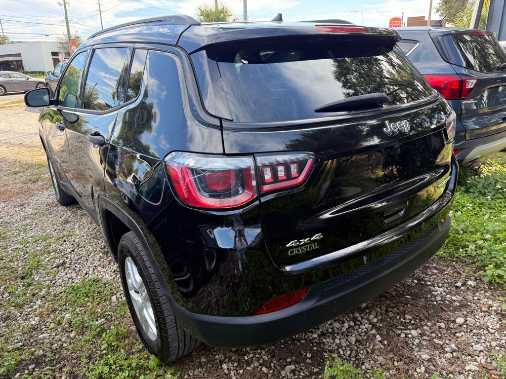 2017 Jeep Compass Image 2