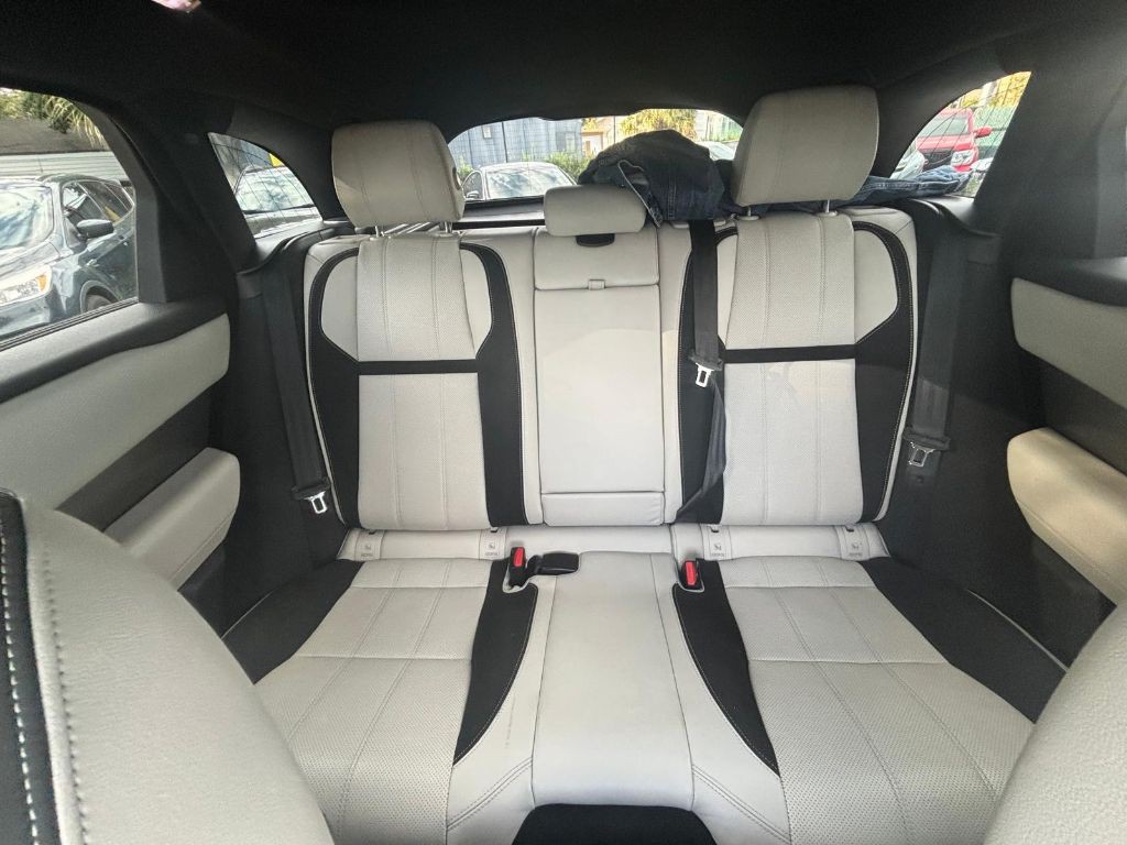 2018 Land Rover Range Rover Image 7