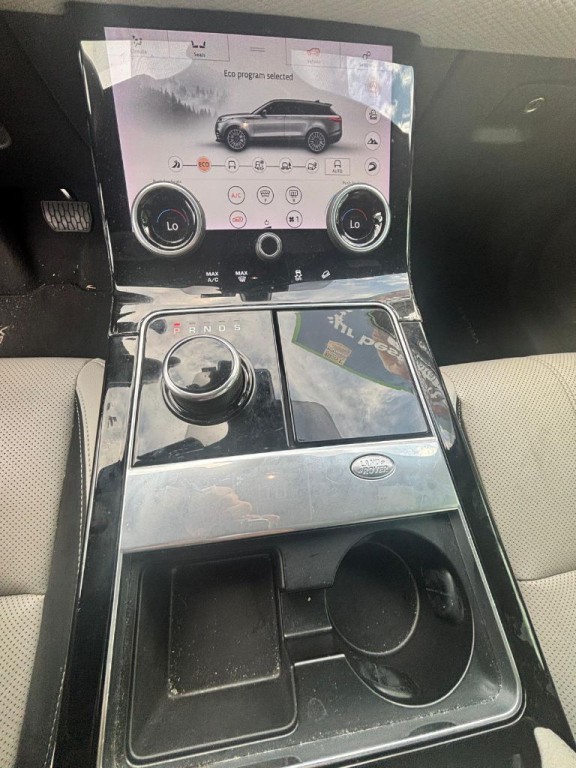 2018 Land Rover Range Rover Image 12