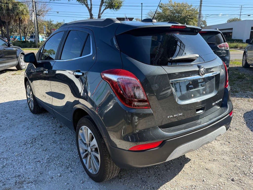 2017 Buick Enclave Image 2